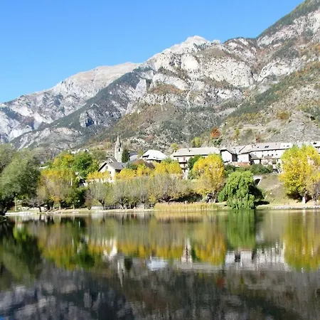 Hotel-restaurant La Lauzetane Ξενοδοχείο Le Lauzet-Ubaye