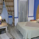 Hotel-restaurant La Lauzetane 勒洛泽于拜