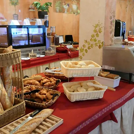 Hotel-restaurant La Lauzetane 호텔