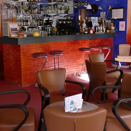 Hotel-restaurant La Lauzetane Le Lauzet-Ubaye