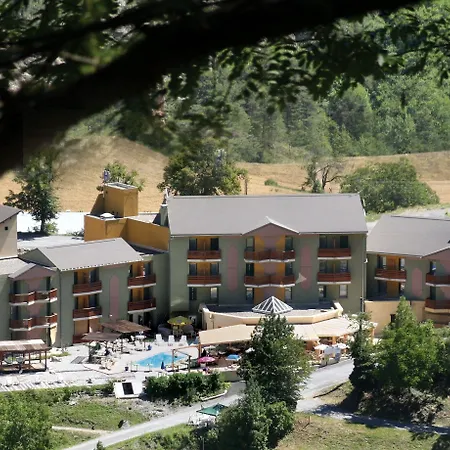 Hotel-restaurant La Lauzetane Szálloda Le Lauzet-Ubaye
