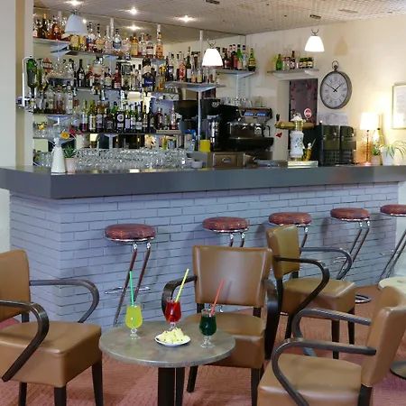 Hotel-restaurant La Lauzetane Hotel Le Lauzet-Ubaye