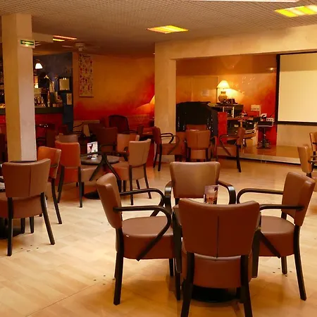 호텔 Hotel-restaurant La Lauzetane