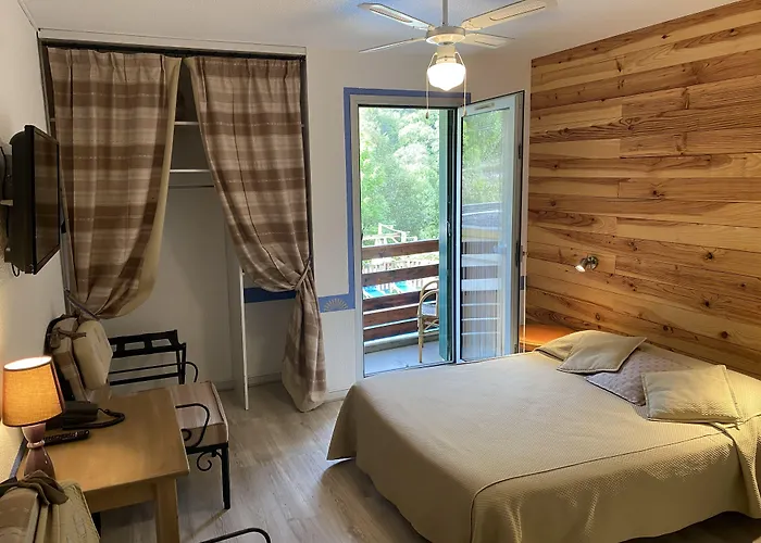 Hotel Hotel-restaurant La Lauzetane 3*