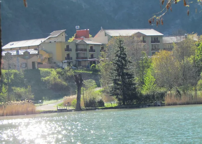 Hotel-restaurant La Lauzetane Hotel Le Lauzet-Ubaye